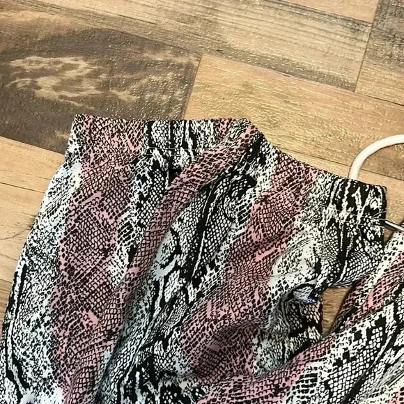 Sweatpants - Picture 3 of 6